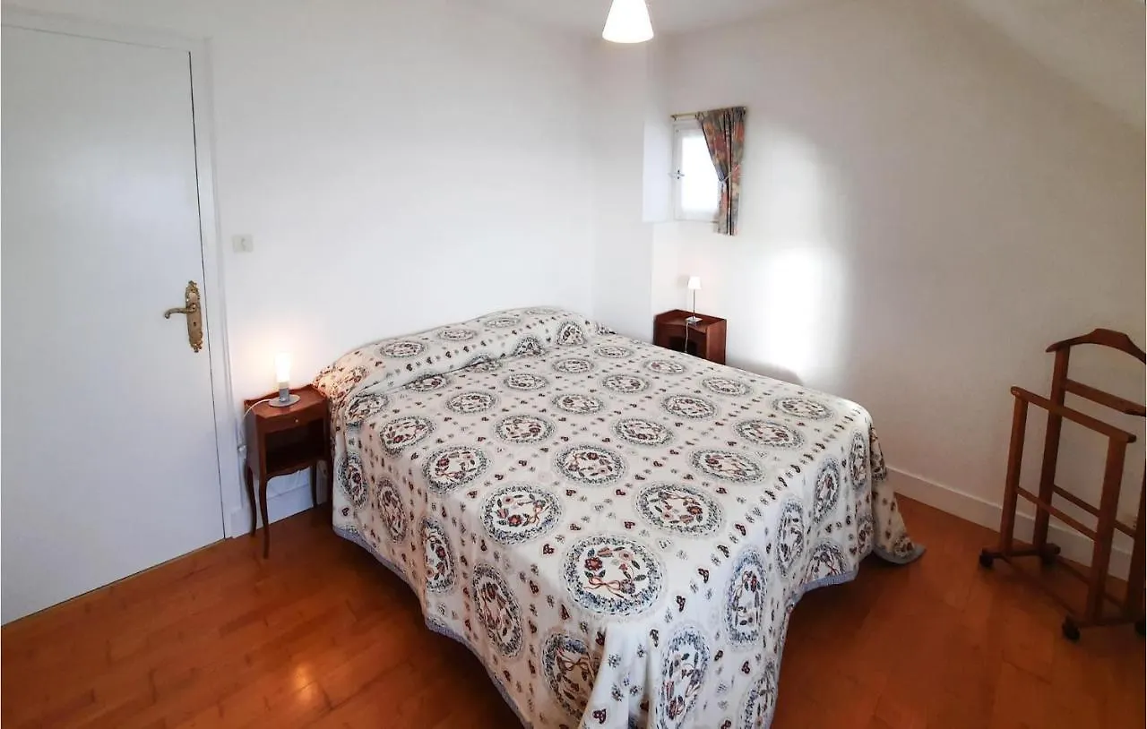 Dom wakacyjny 2 Bedroom Lovely Home In Plouhinec